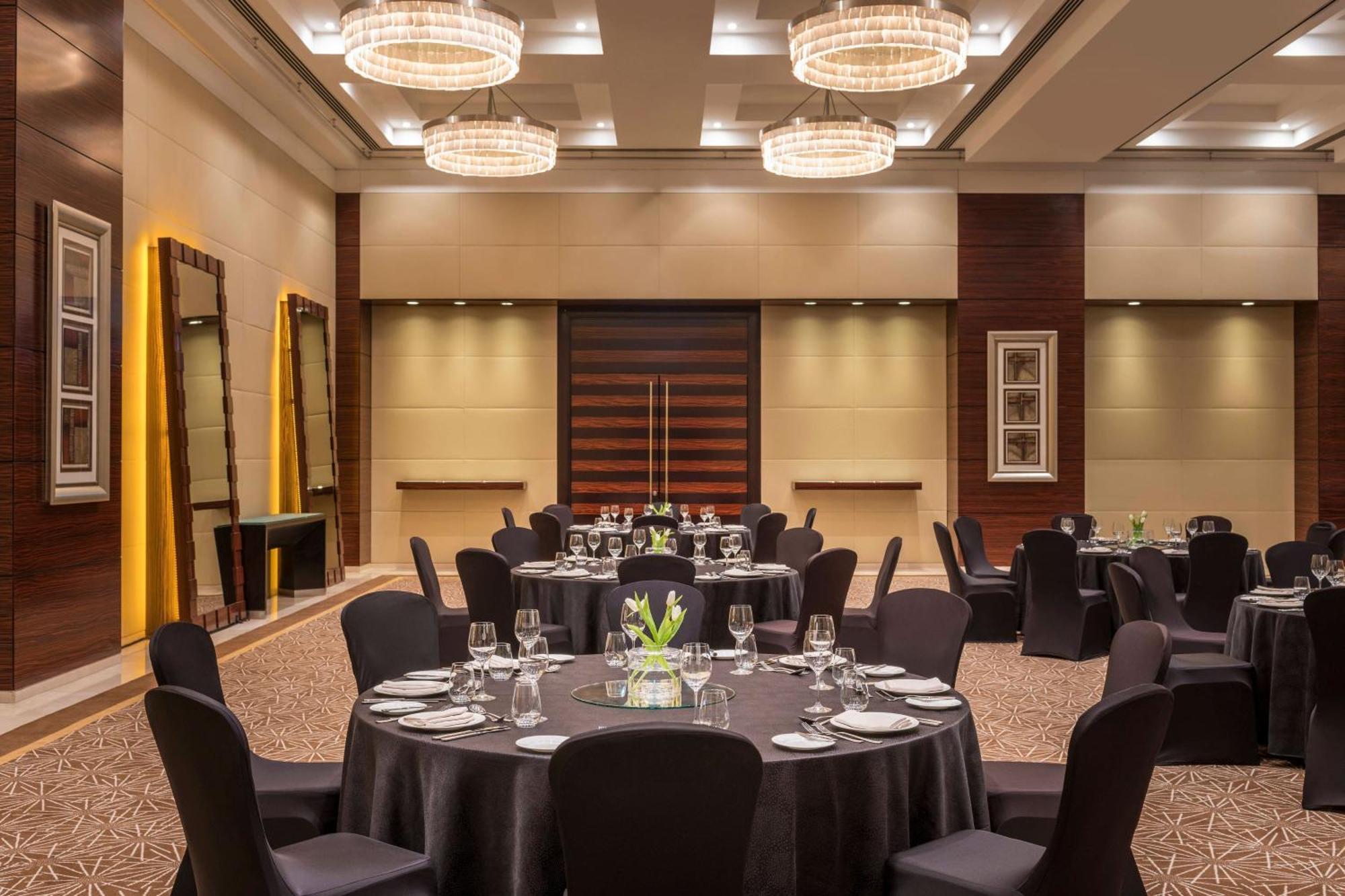 그로브너 하우스, 어 럭셔리 컬렉션 호텔, 두바이 외부 사진 The Westin Mumbai