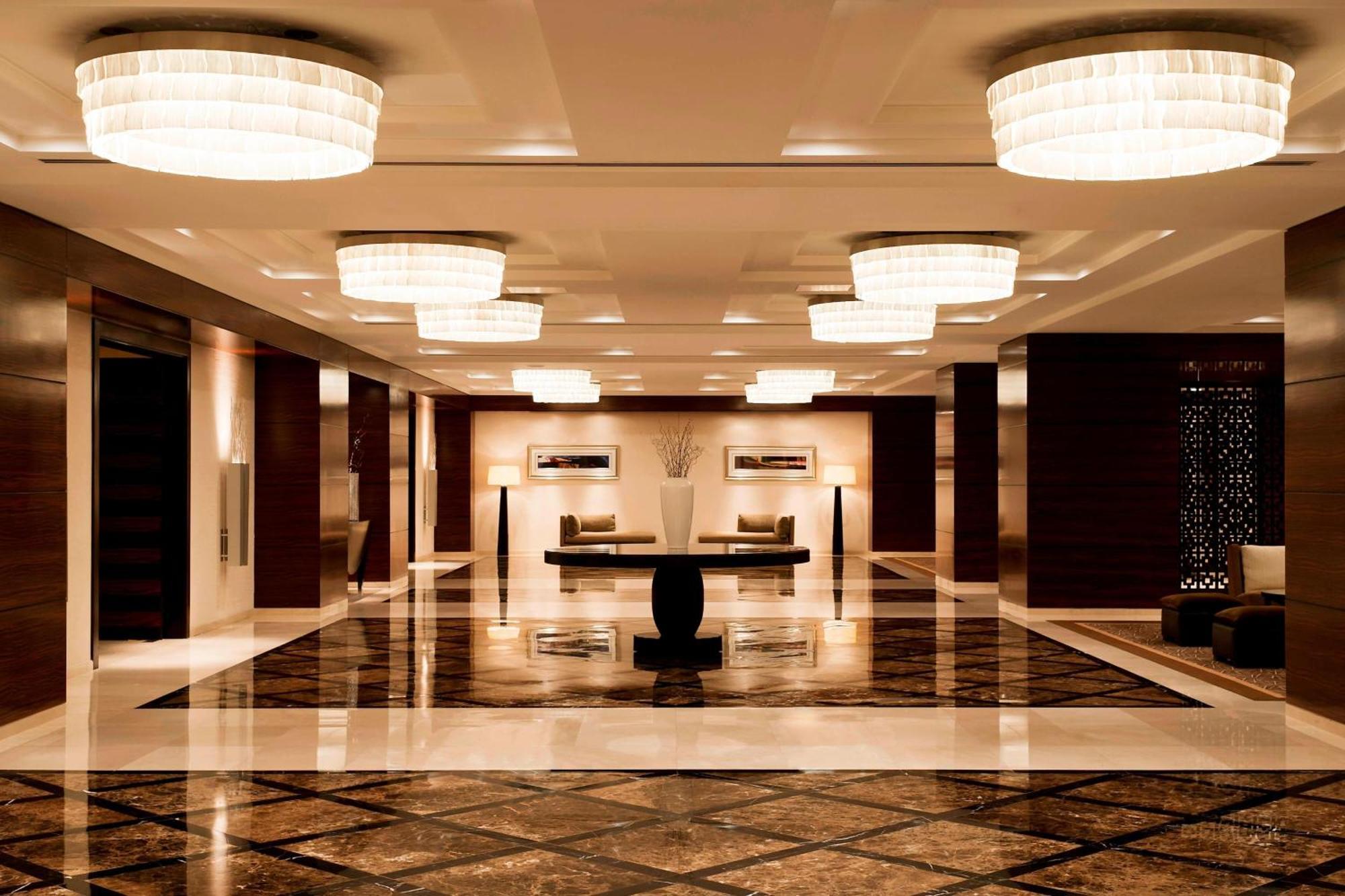 그로브너 하우스, 어 럭셔리 컬렉션 호텔, 두바이 외부 사진 The lobby of the hotel