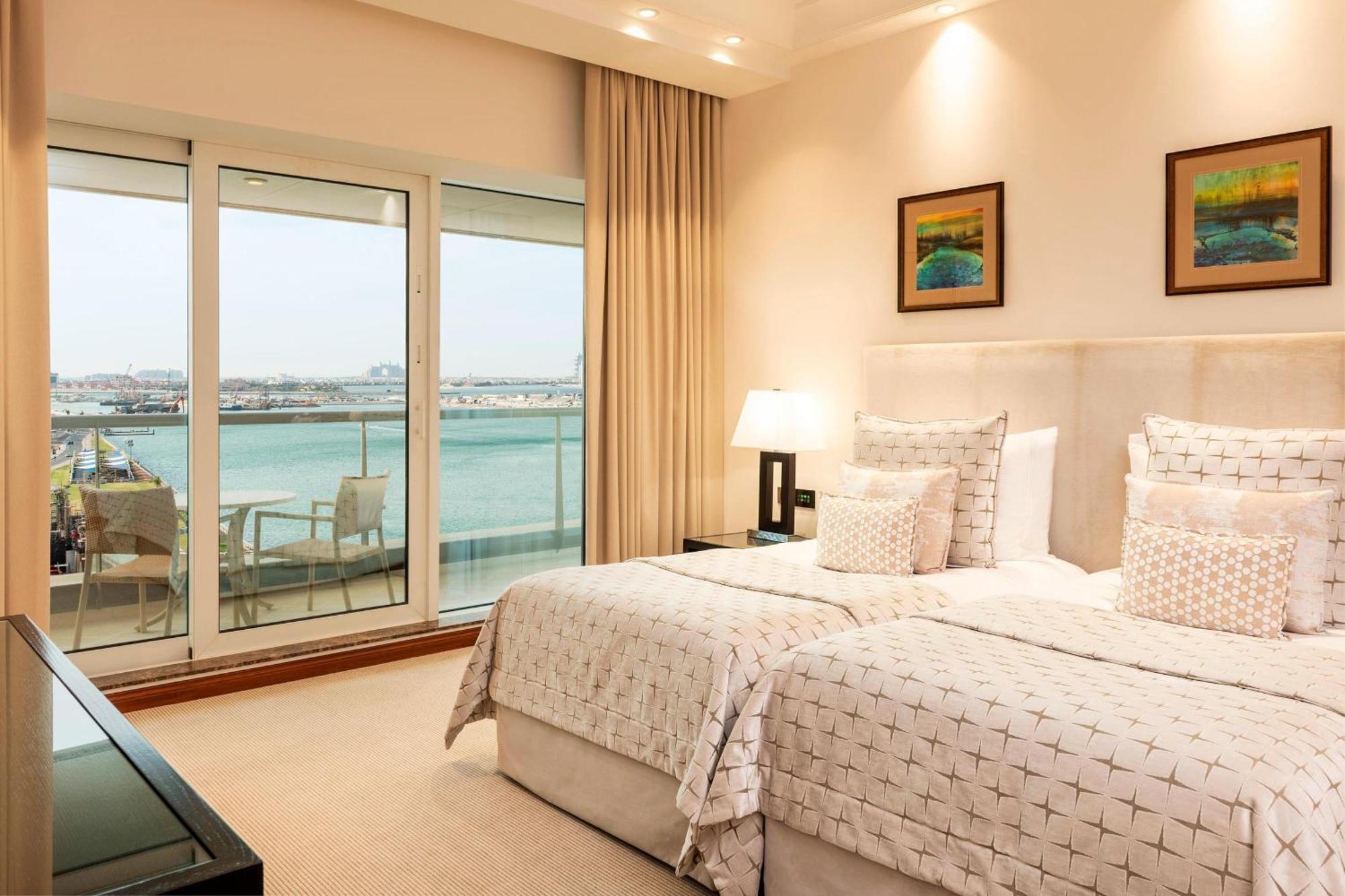 그로브너 하우스, 어 럭셔리 컬렉션 호텔, 두바이 외부 사진 A bedroom at the Jumeirah Rotana