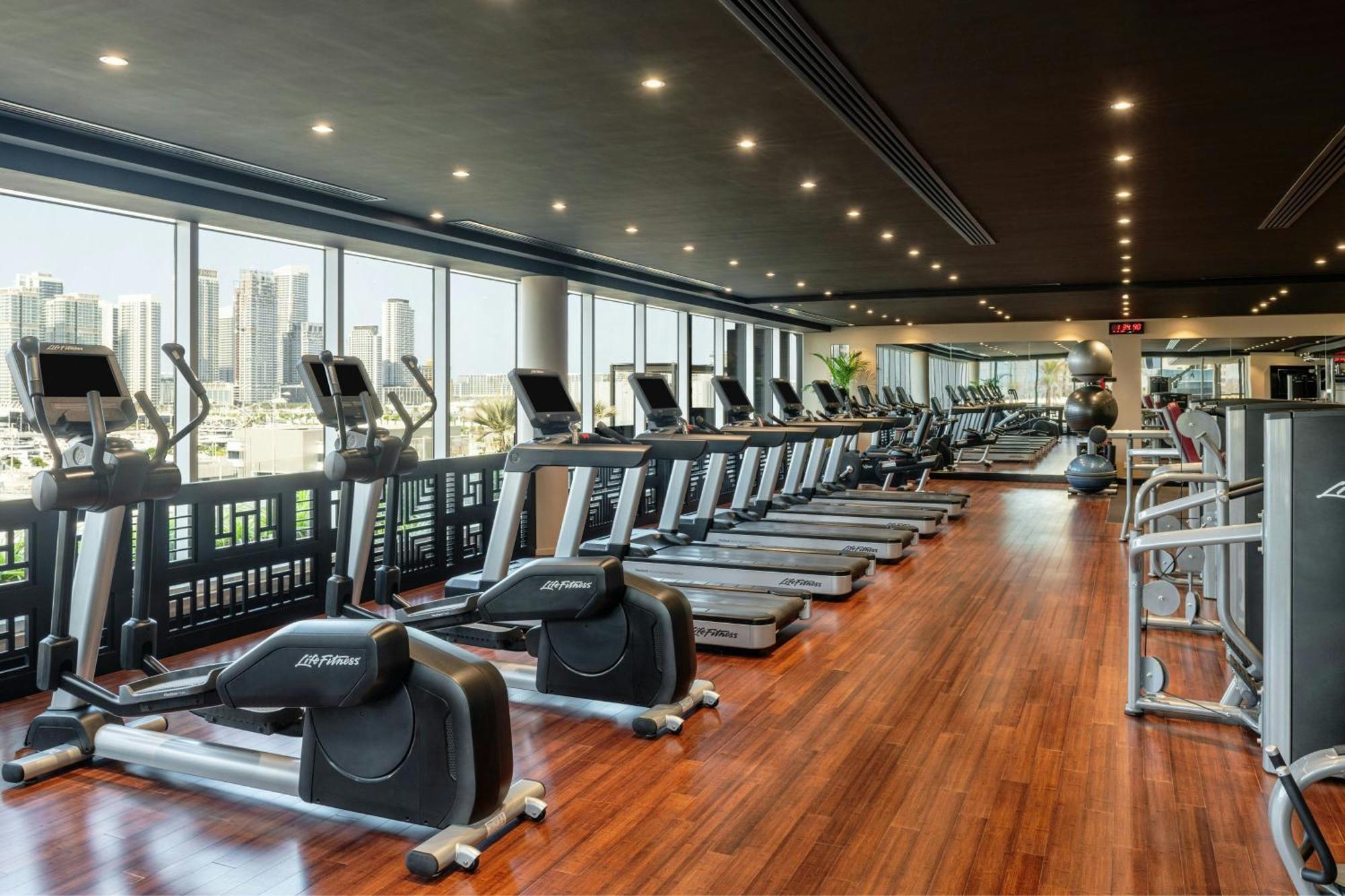 그로브너 하우스, 어 럭셔리 컬렉션 호텔, 두바이 외부 사진 The gym at the hotel